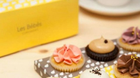 从摆摊小妹到月入过万：我折腾“ai云蛋糕代理”这半年的真心话